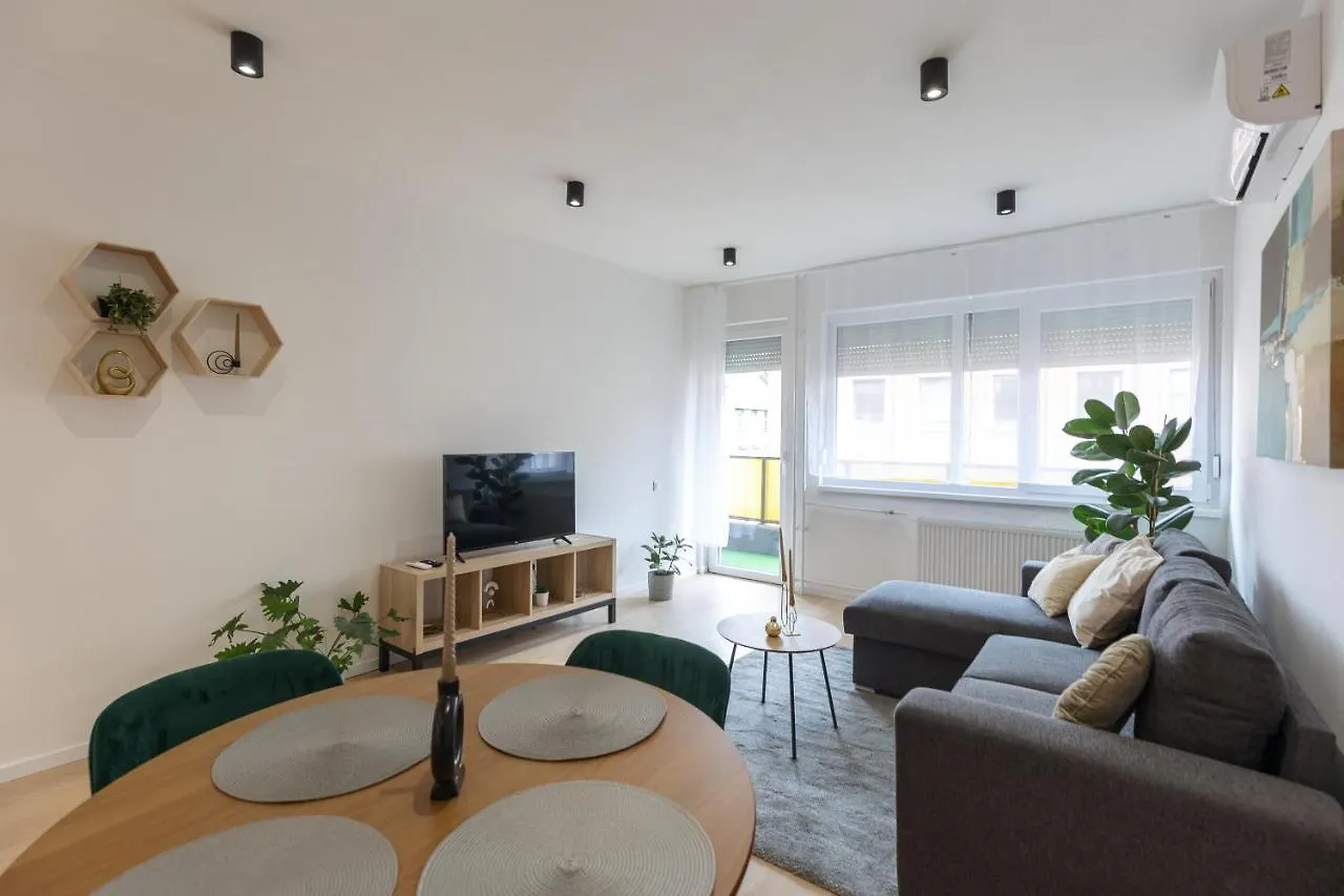 Gems Of Budapest - Emerald Suite